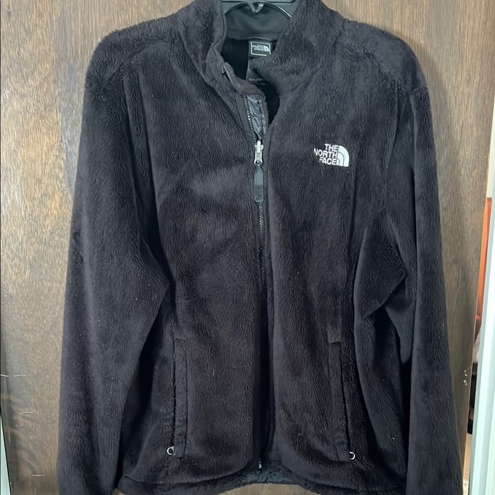 North Face jacket size XLarge. Color Black.